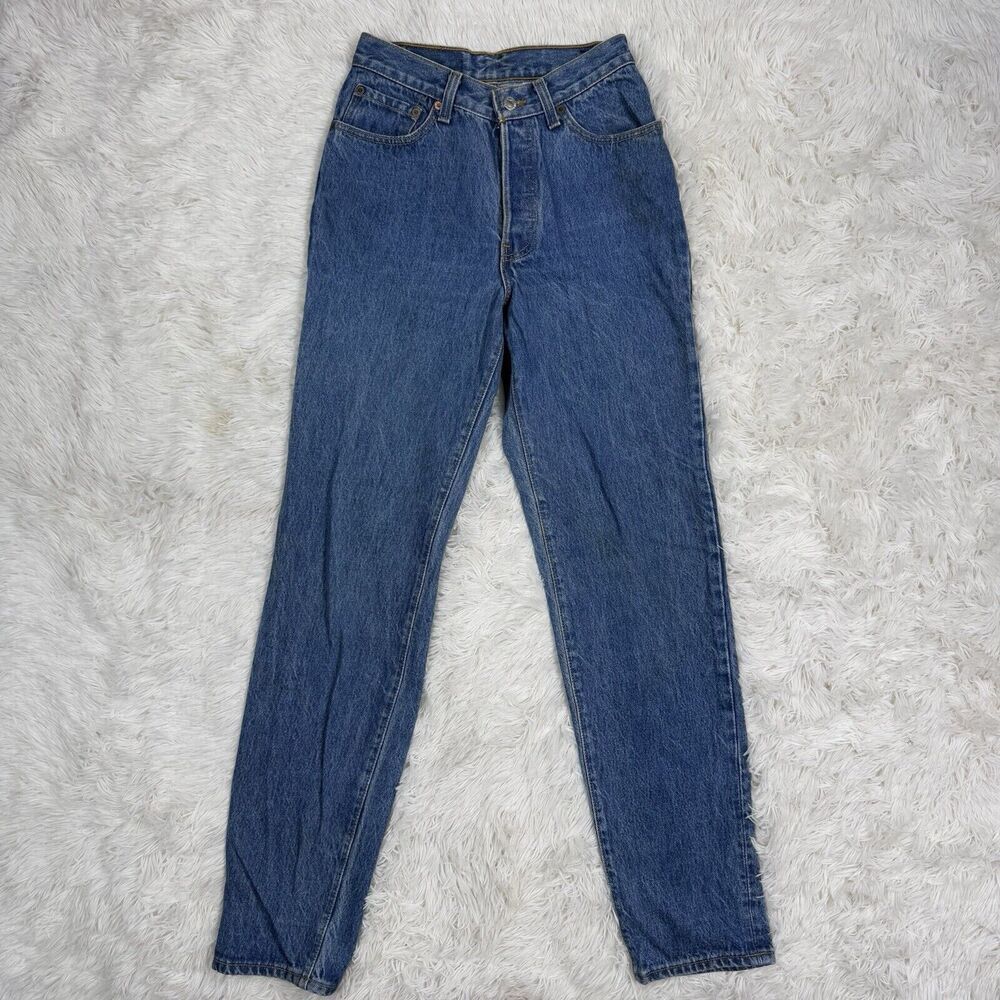 VTG WOMEN'S LEVI'S‎ 17501-0138 Size 7 BLUE JEANS Made In USA W24 L31